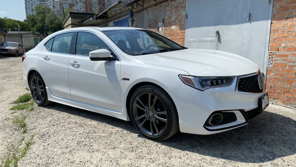 Acura TLX Гармата