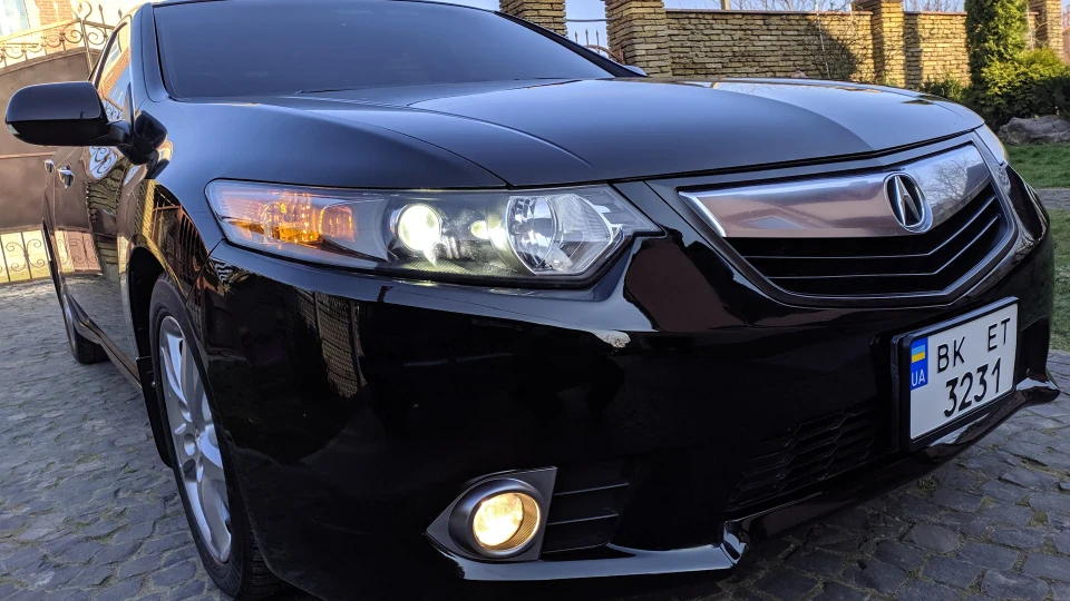 Luxury Sport Sedan 3