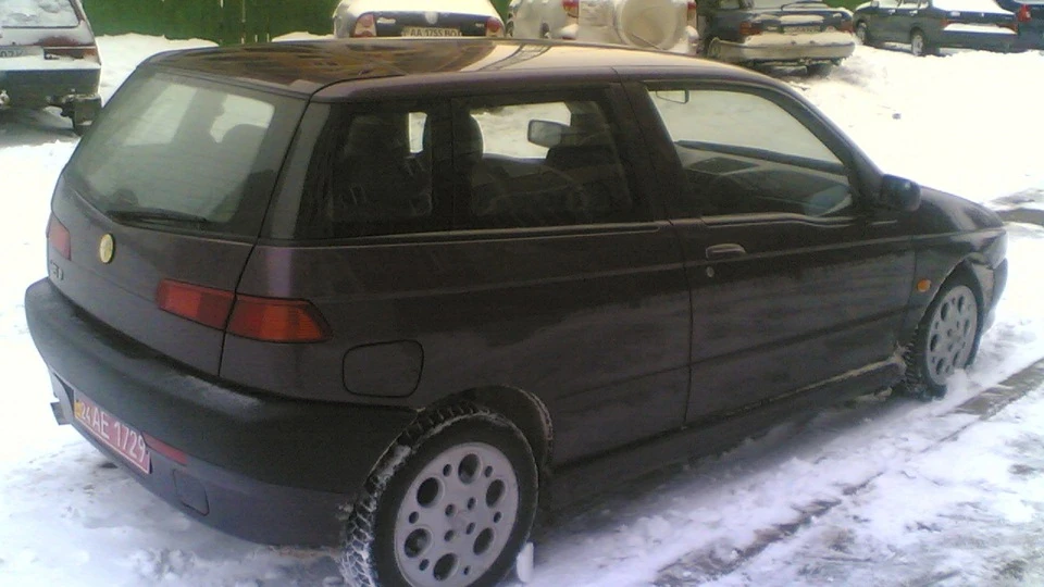 Alfa Romeo 145 2