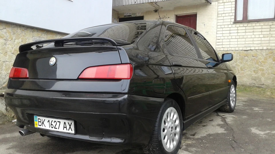 Alfa Romeo 146 2