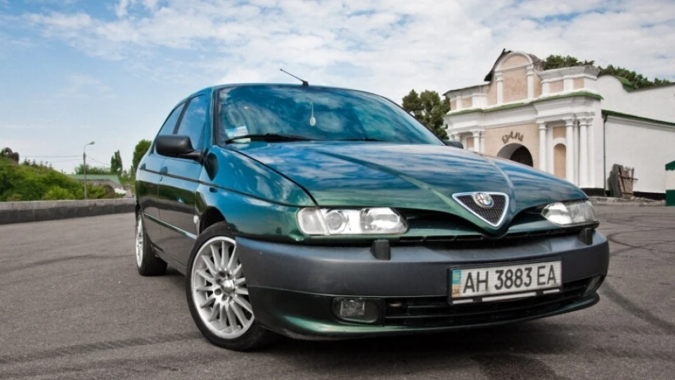 Alfa Romeo 146 1.7 16V Boxer 2
