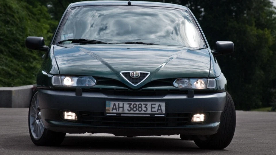 Alfa Romeo 146 1.7 16V Boxer 5