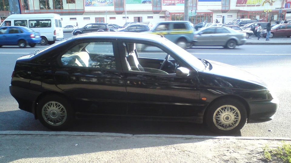 Alfa Romeo 146 Nero 2