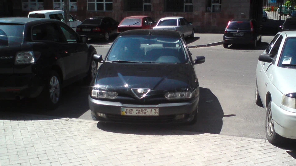 Alfa Romeo 146 Nero 4