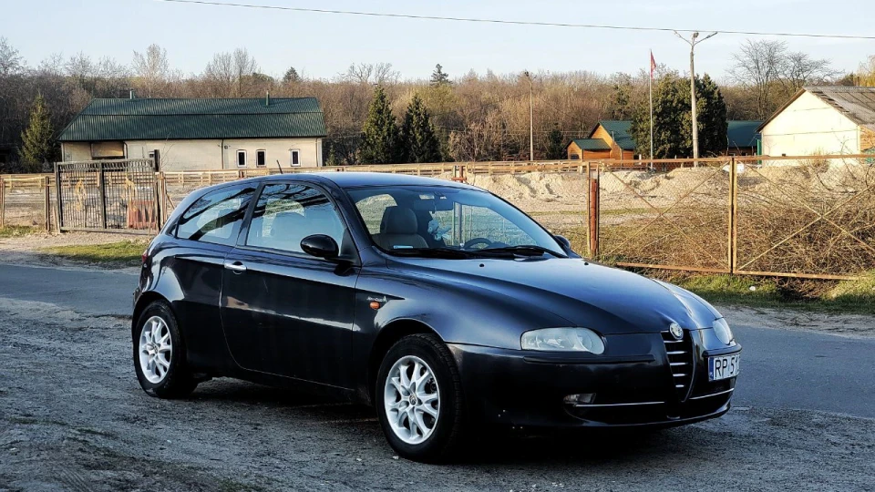 Alfa Romeo 147 3