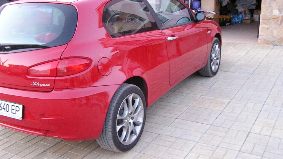 Alfa Romeo 147 3