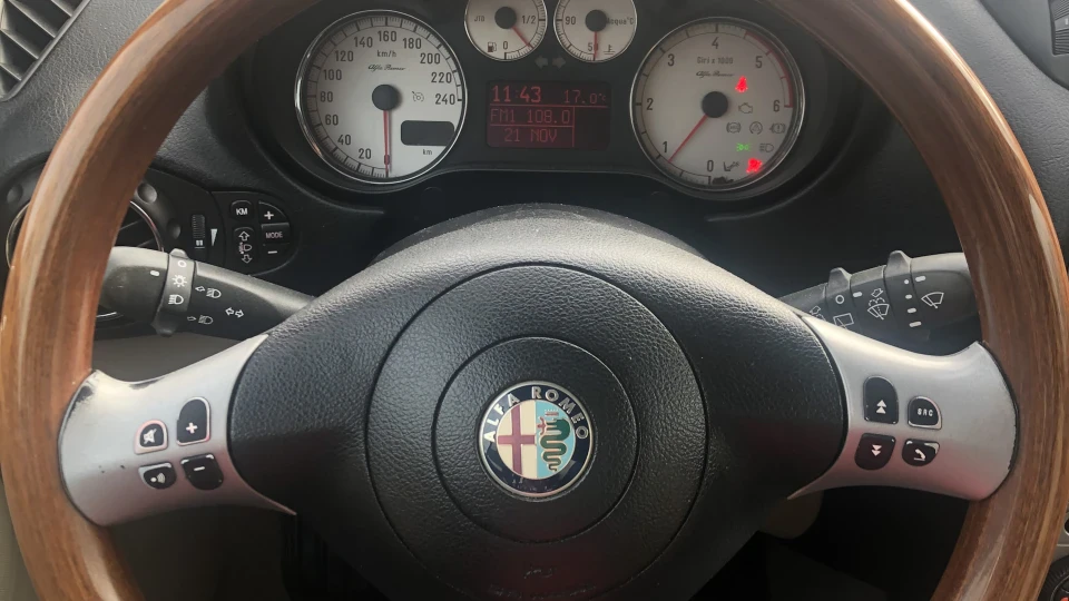 Alfa Romeo 147 1.9 JTDm 4