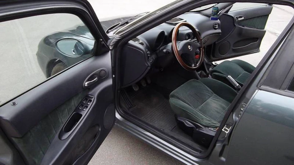 Alfa Romeo 156 4