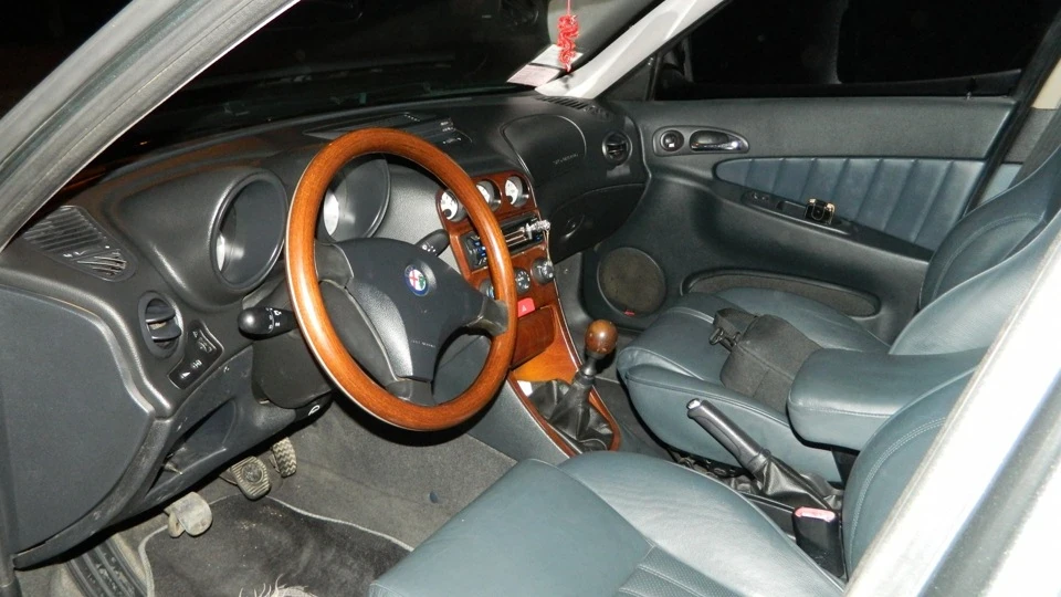 Alfa Romeo 156 2.4 JTD puttana italiana 2