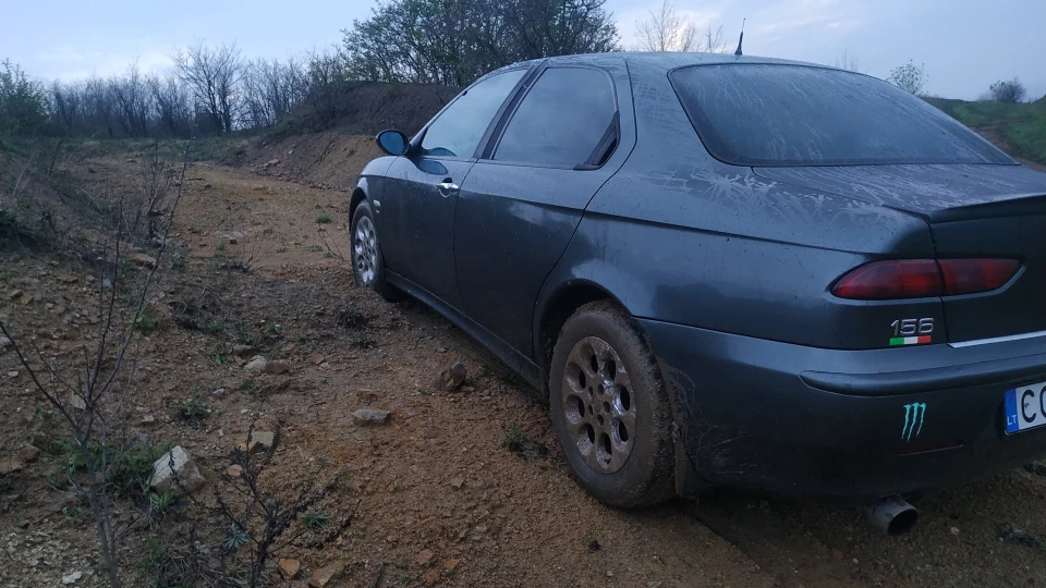 Alfa Romeo 156 Jtd 2.4 Like a disel ;) 2
