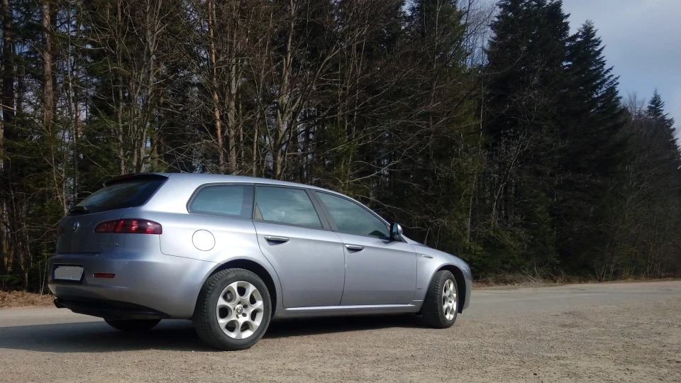 Alfa Romeo 159 Sportwagon 2