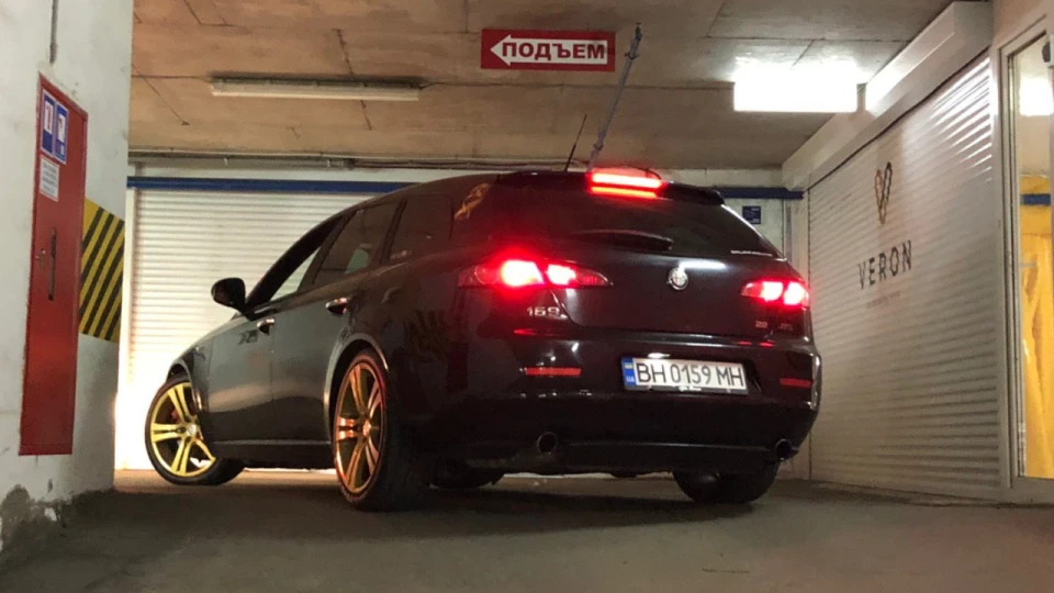 Alfa Romeo 159 Sportwagon Black Bitch 4