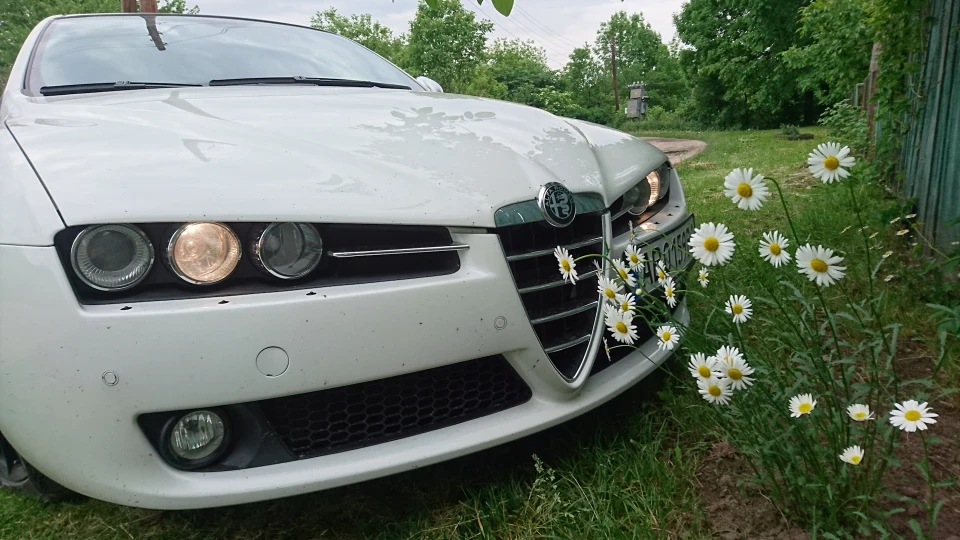 Alfa Romeo 159 Sportwagon TI bianco 3