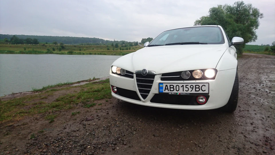 Alfa Romeo 159 Sportwagon TI bianco 4