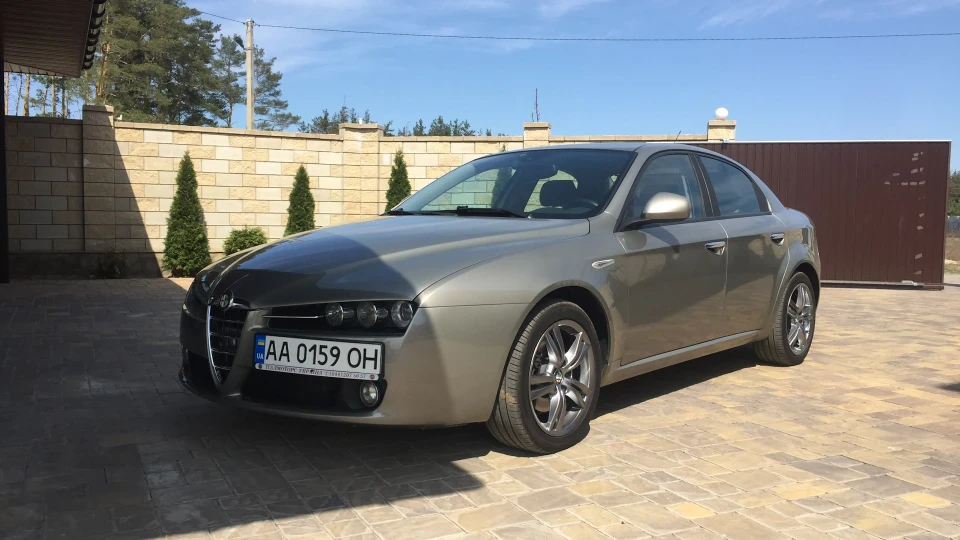 Alfa Romeo 159 2
