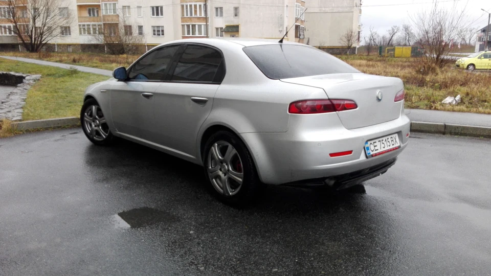Alfa Romeo 159 2