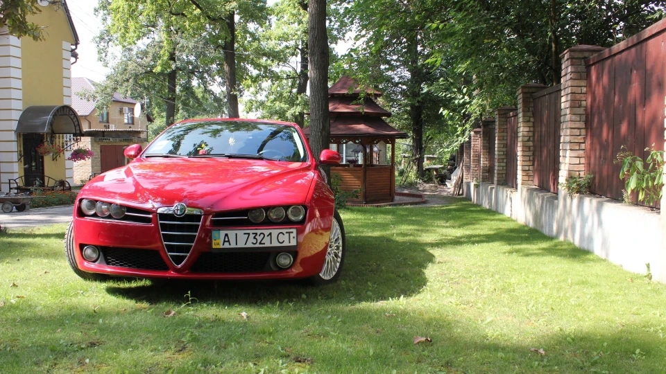 Alfa Romeo 159 2.2 хутро 5