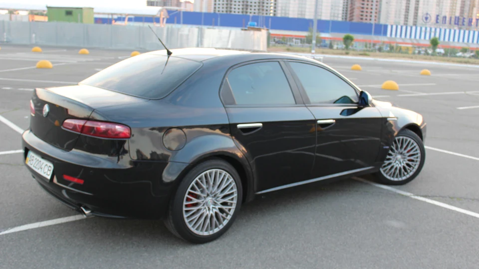 Alfa Romeo 159 Італійка 5
