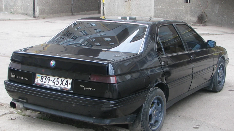 Alfa Romeo 164