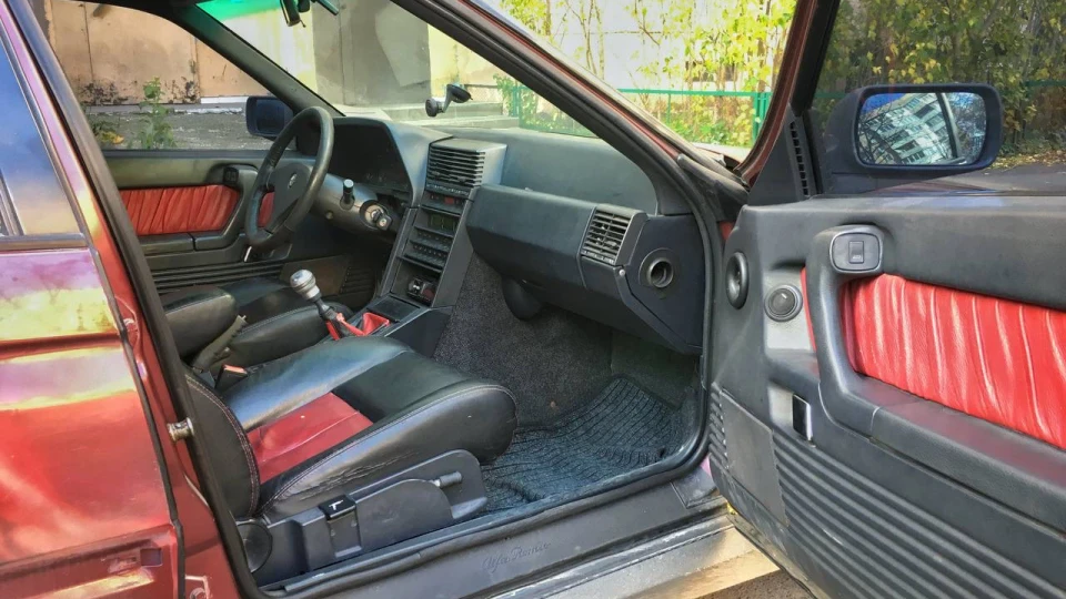 Alfa Romeo 164 4