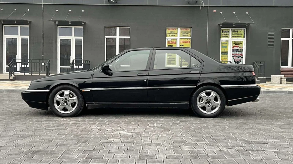 Alfa Romeo 164 2