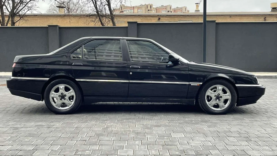 Alfa Romeo 164 3