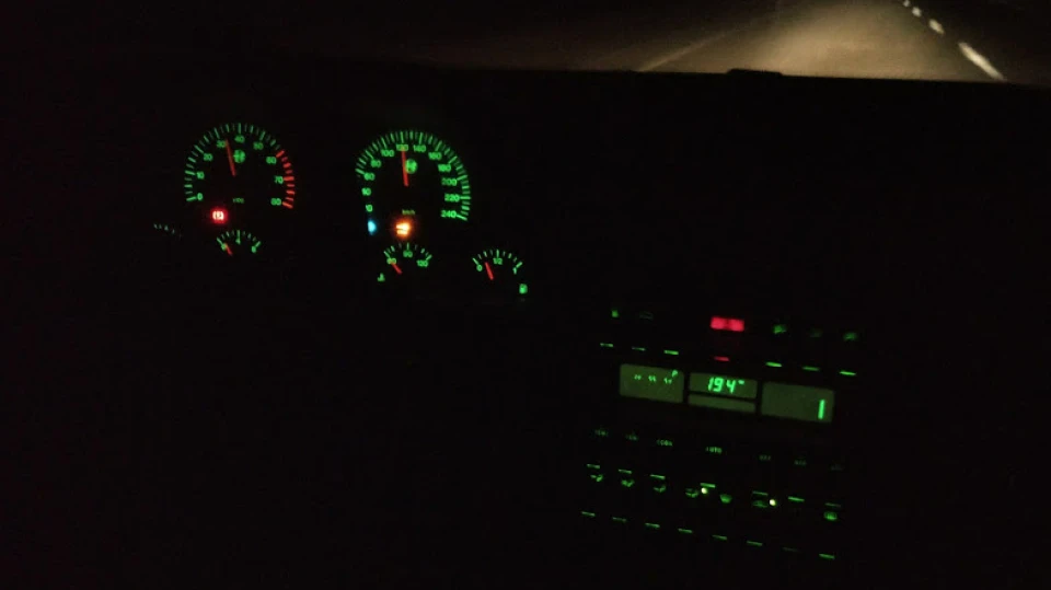 Alfa Romeo 164 2.0 TS Зелений Диван 4