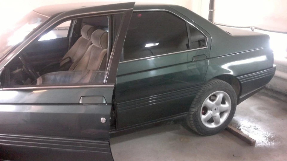 Alfa Romeo 164 2.0 ts 3