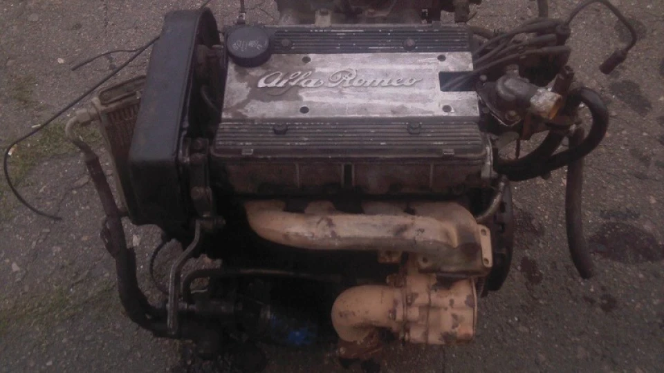 Alfa Romeo 164 2000 Turbo 4C Lampredi 3