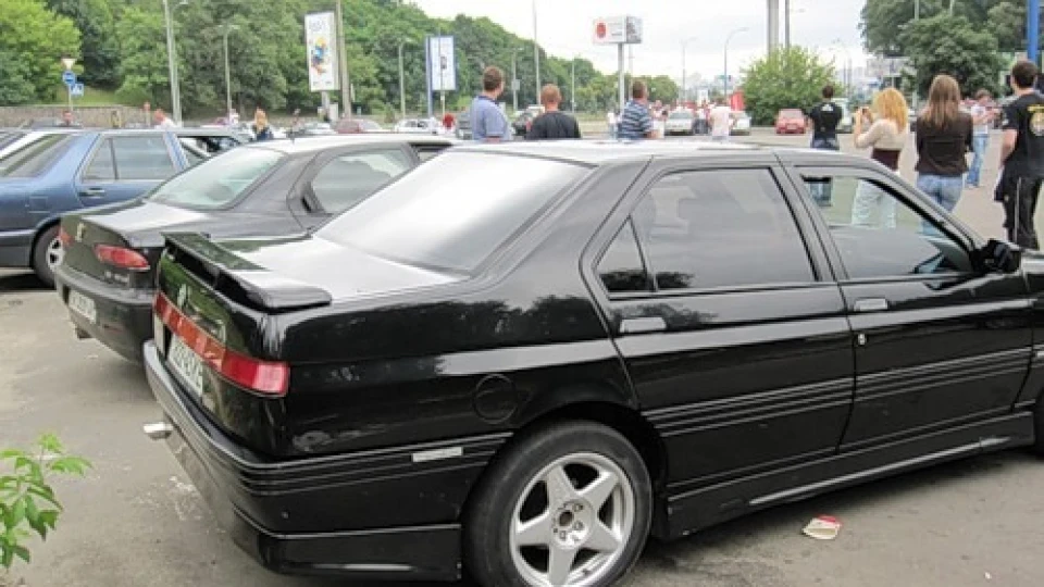 Alfa Romeo 164 3.0 QV 2
