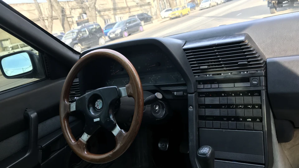 Alfa Romeo 164 Black 2.0 twinspark USA 2