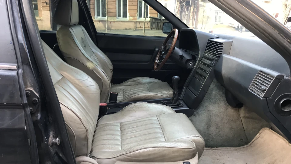 Alfa Romeo 164 Black 2.0 twinspark USA 3