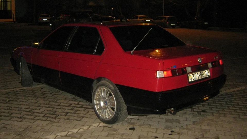 Alfa Romeo 164 рулить 4