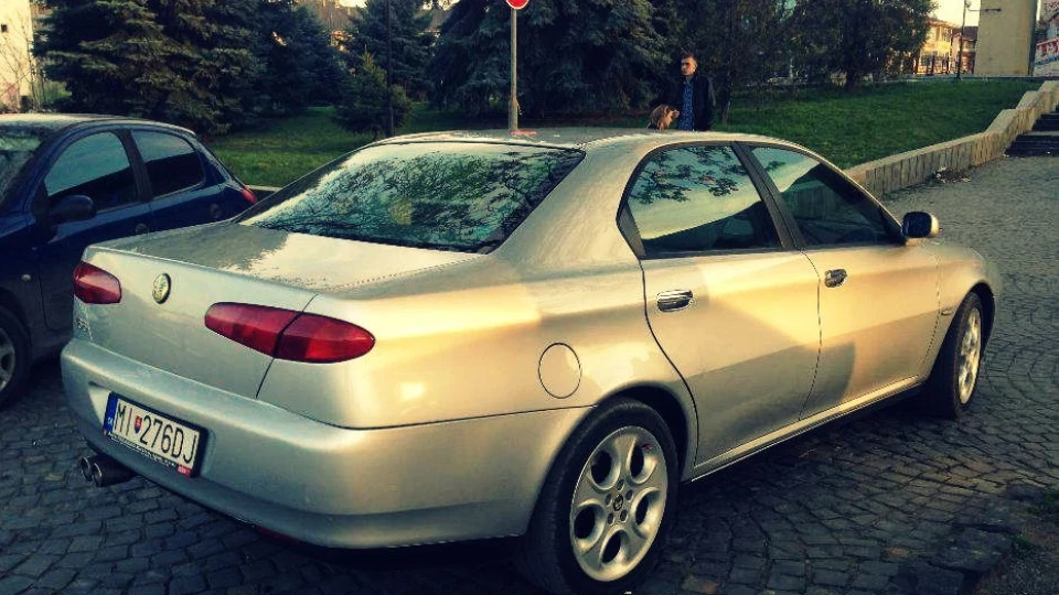 Alfa Romeo 166 2.0 турбо дитинка