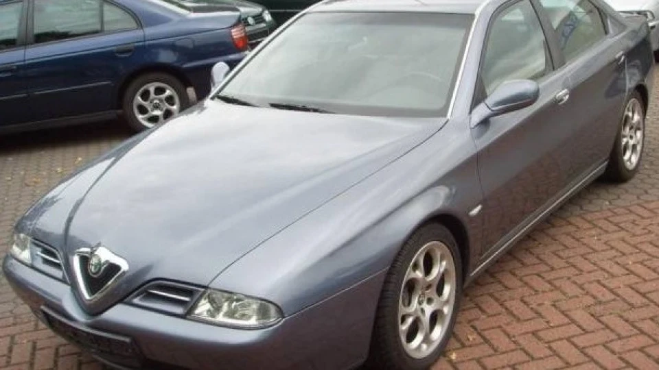 Alfa Romeo 166 2.5 V6 24V 188PS