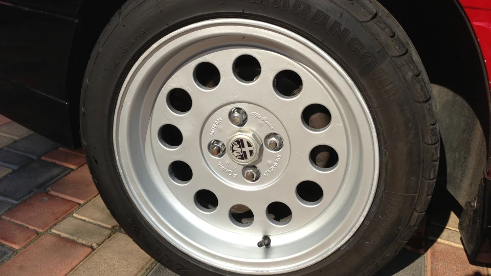 Alfa Romeo 33 1.7 16v ie 5