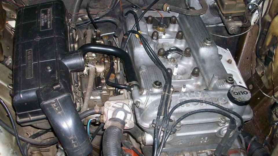 Alfa Romeo 75 1.8 3