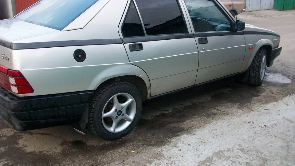 Alfa Romeo 75 1.8 5