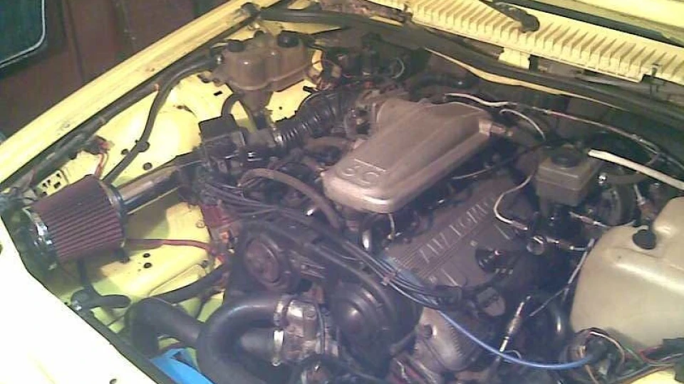 Alfa Romeo 75 2.5 V6 5