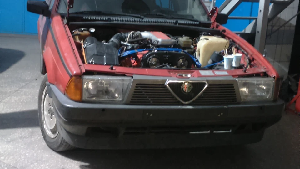 Alfa Romeo 75 2,5 V6 4