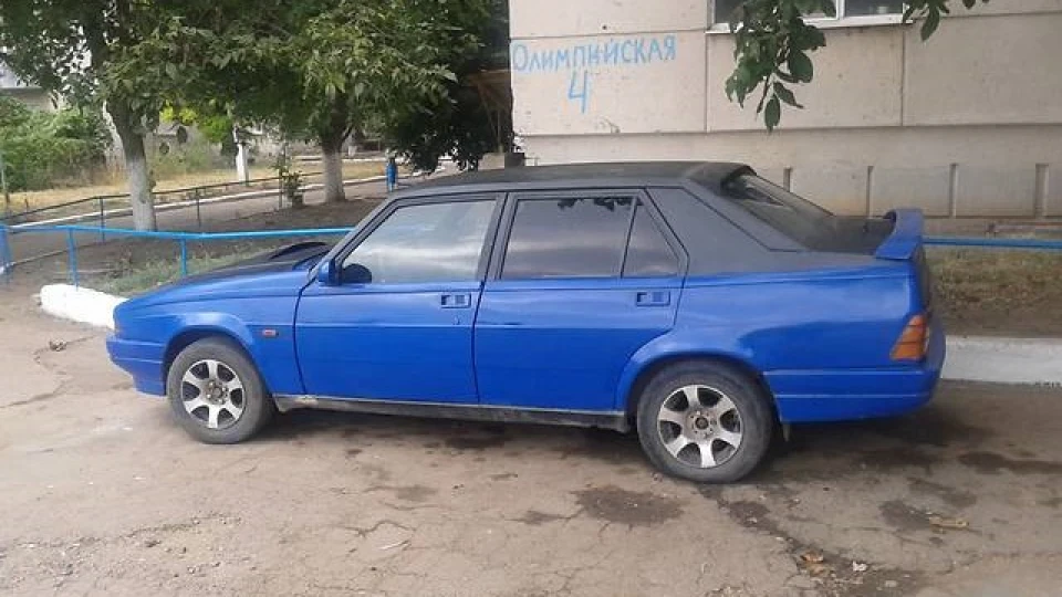 Alfa Romeo 75 безпритульна 4