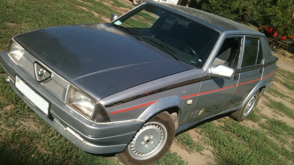 Alfa Romeo 75 - дика 3.0 V6 3