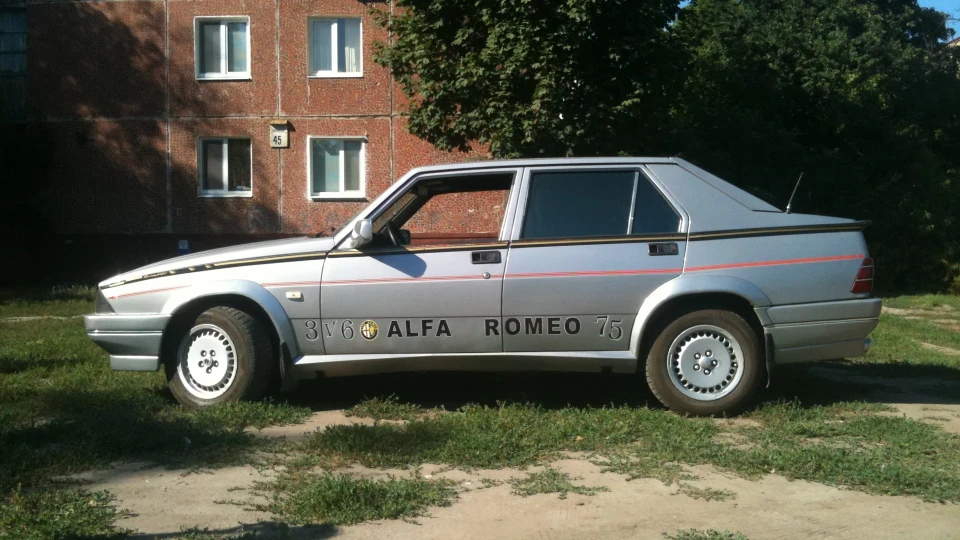 Alfa Romeo 75 - дика 3.0 V6 5