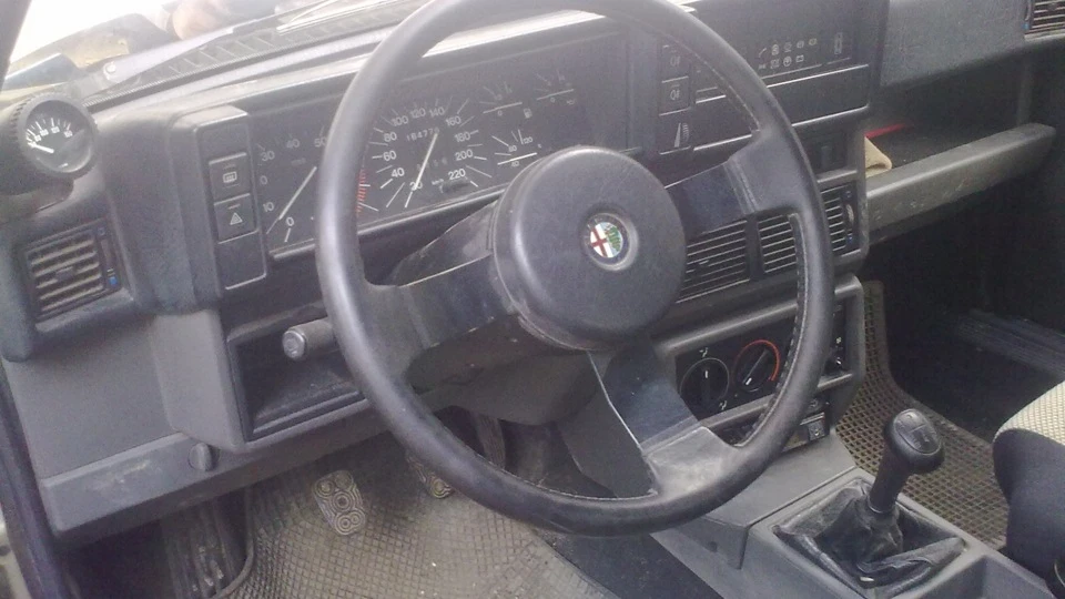 Alfa Romeo 75 драг-мобіль 5