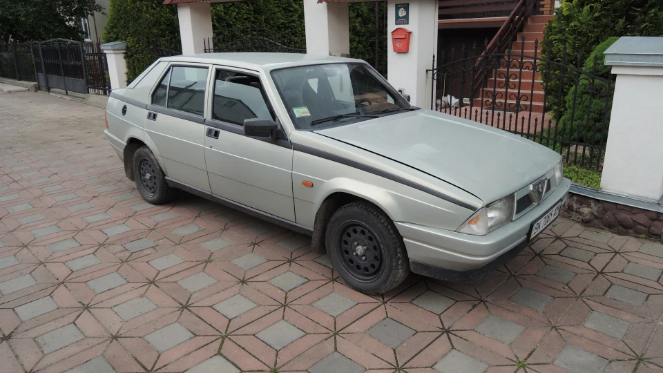 Alfa Romeo 75 вже 2.0 TS 2