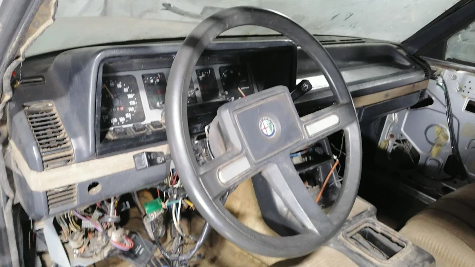 Alfa Romeo Alfa 6 2