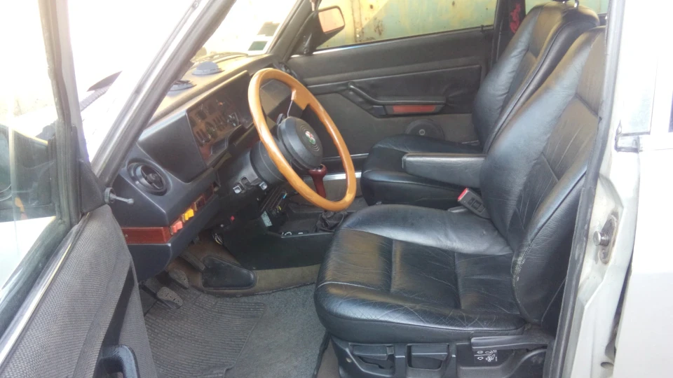 Alfa Romeo Alfetta "2.0 dellorto" 4
