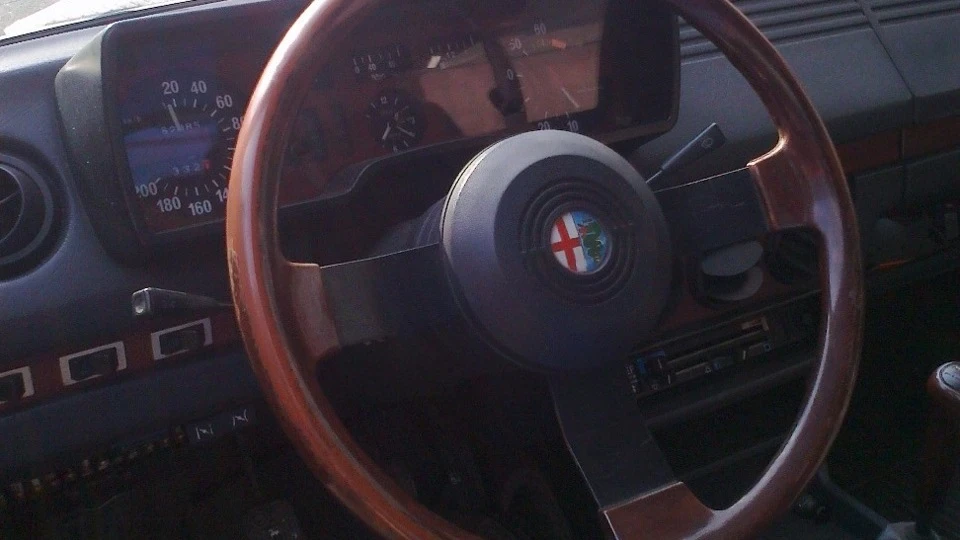 Alfa Romeo Alfetta Sport Sedan 2