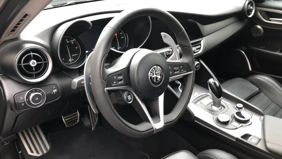 Alfa Romeo Giulia 3
