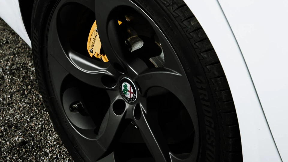 Alfa Romeo Giulia 4